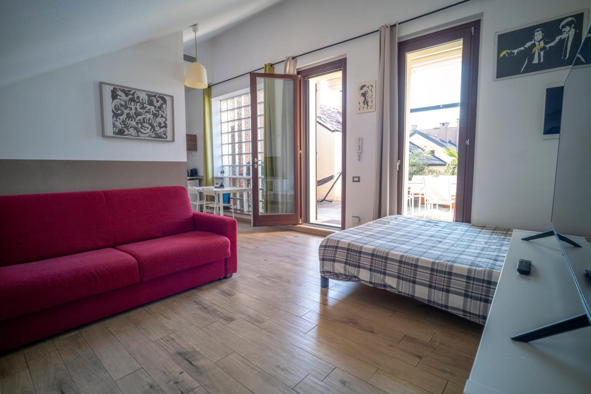 Flat With Terrace Close To Forum And Milanofiori Metro Apartment