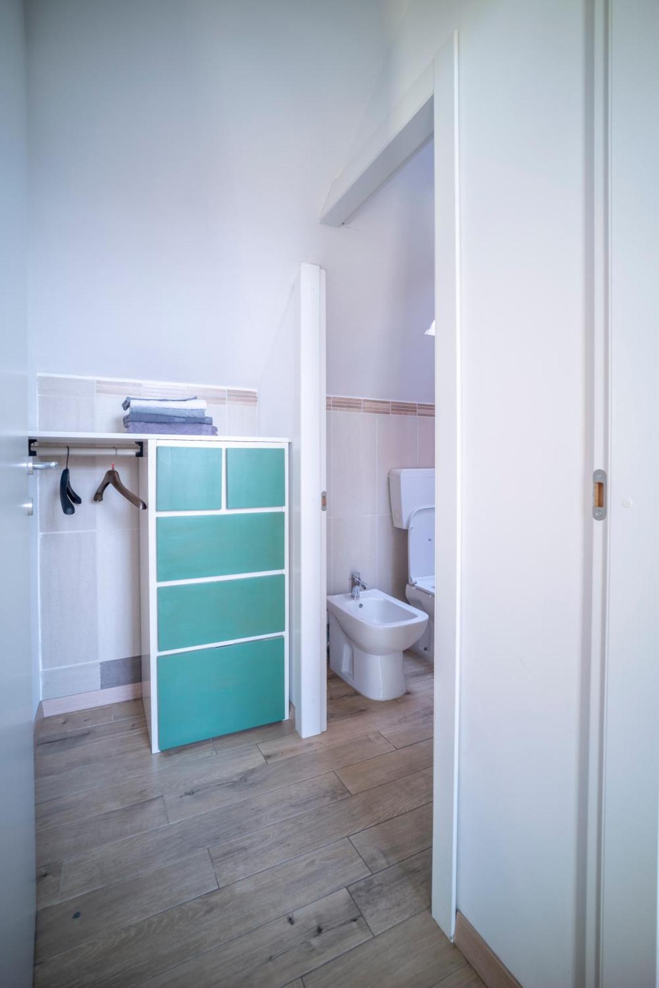 Apartment Flat With Terrace Close To Forum And Milanofiori Metro *